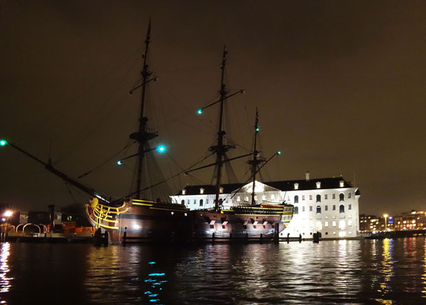 Amsterdam: Das Light Festival von der Wasserseite