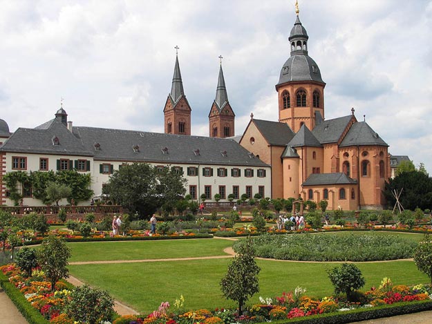 Seligenstadt, Kloster und Einhardbasilika