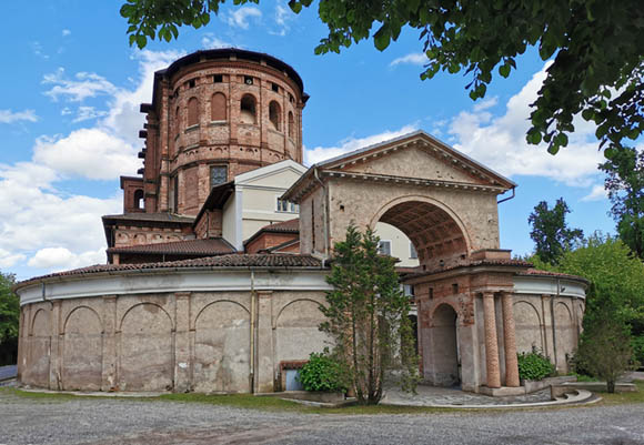 Basilika Santissimo Crocifisso bei Boca