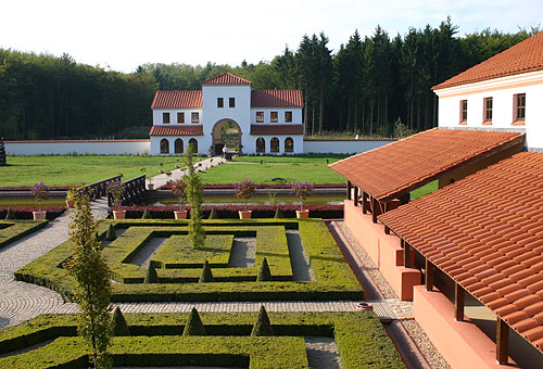 Villa Borg, Torhaus