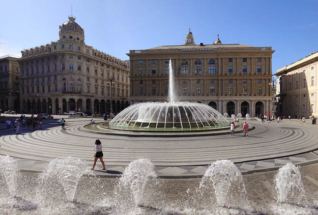 Genua: Piazza De Ferrari