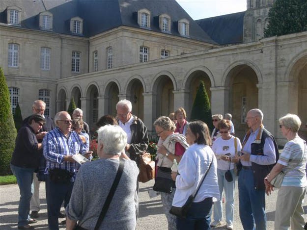 Caen, Beschichtigung der „Abbaye aux Dames“