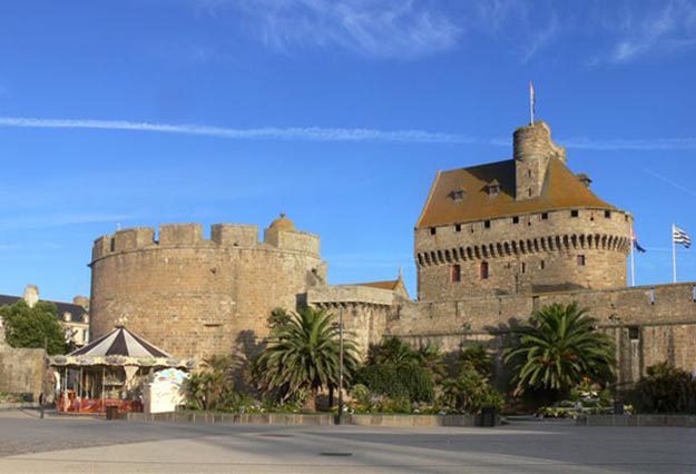 Saint-Malo, Festungsanlagen