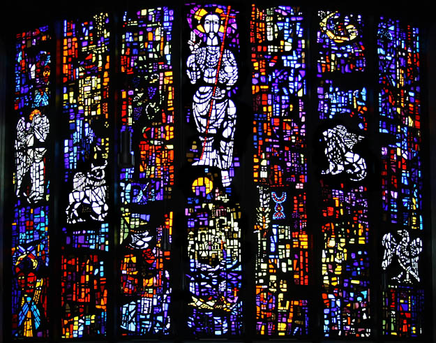 Auerbach, Glasfenster Hlg. Kreuz