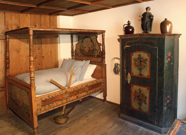 Augsburg, Schlafzimmer in der Fuggerei