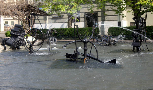 Basel, Fasnachtsbrunnen von Jean Tinguely