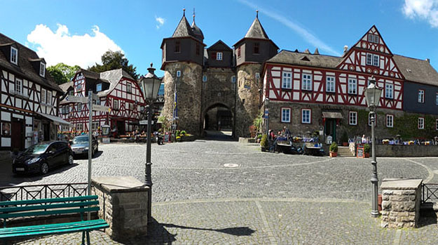Braunfels, Marktplatz und Toranlage