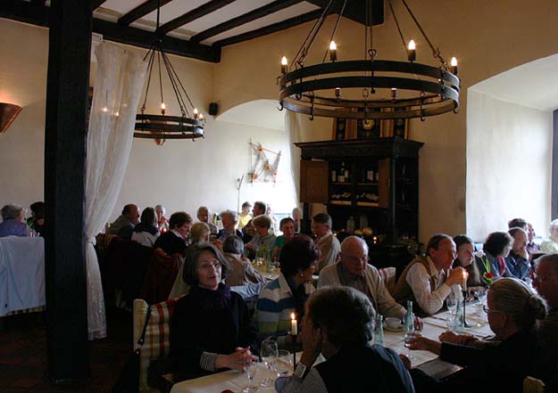 Restaurant in der Burg Schwalbach