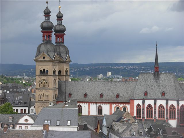 Blick von der Dachterrasse auf die Liebfrauenkirche
