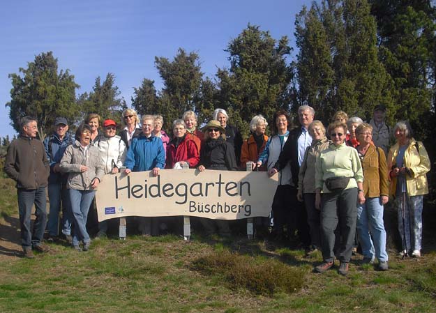 Eifelwanderung: Gruppe am Heidegarten