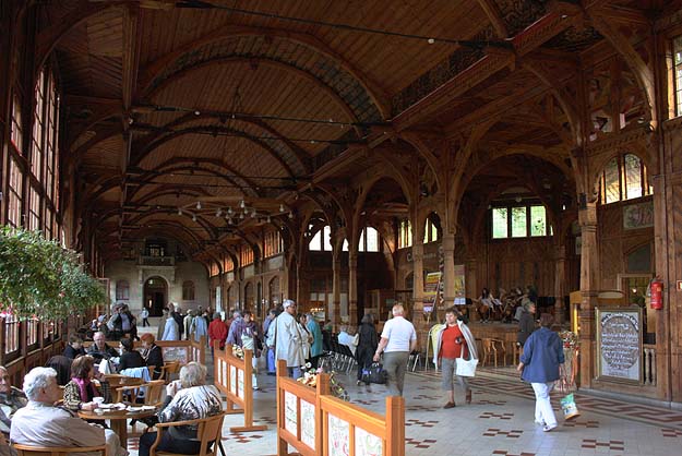 Historische Wandelhalle in Bad Flinsberg