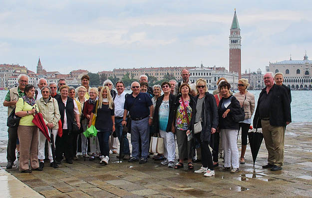 Venedig, Gruppenfoto mit Markusplatz