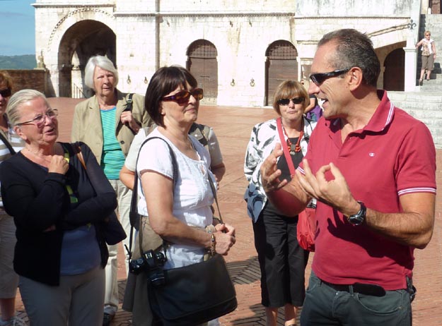 Gubbio: Gruppe mit Carlo