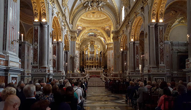Abtei Montecassino: Feierlicher Gottesdienst