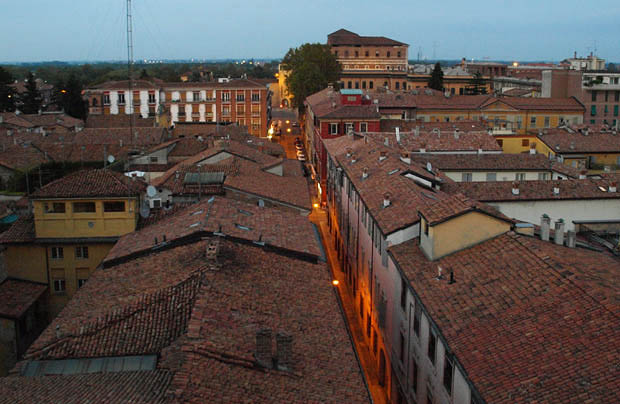 Piacenza: Blick von der Dachterrasse zum Palazzo Farnese