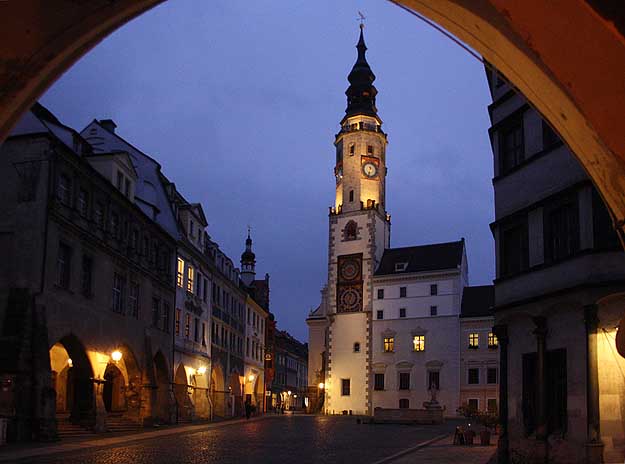 Rathausturm am Abend