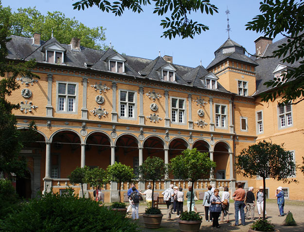 Rheydt, Schlosshof mit Loggia