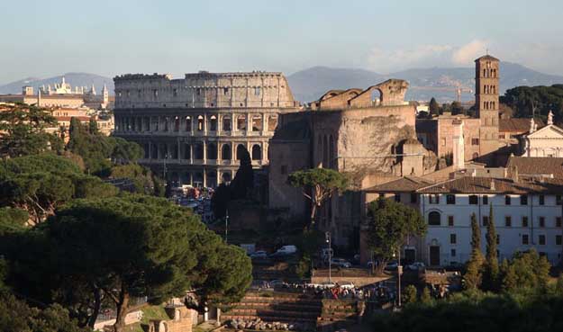 Rom: Blick zum Colloseum