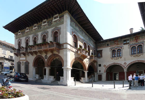 Trentino: Revereto, Palazzo Rosmini