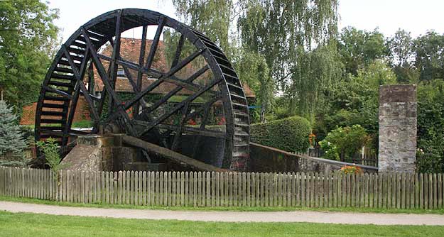 Schwalheimer Wasserrad mit dem Kunstgestänge