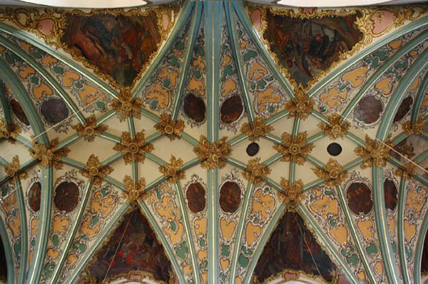Spabrücken, Gewölbe mit Barockmalerei