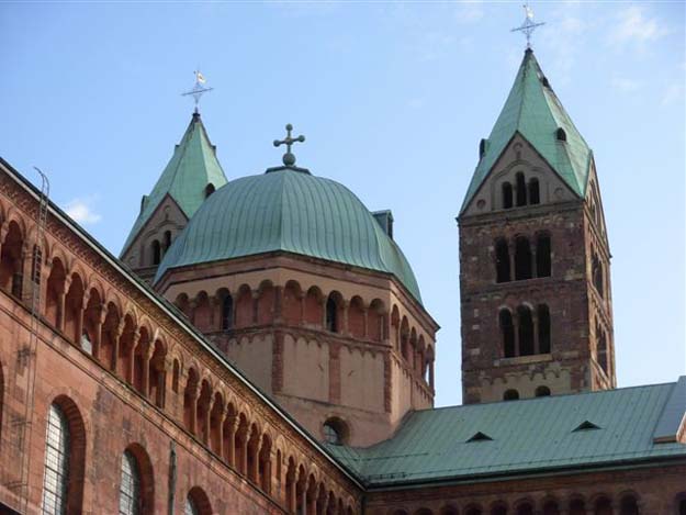 Speyer, Blick auf Ostkuppel und -türme