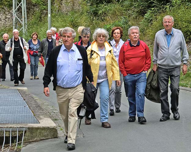 Auf dem Weg zur 1. Weinprobe ...