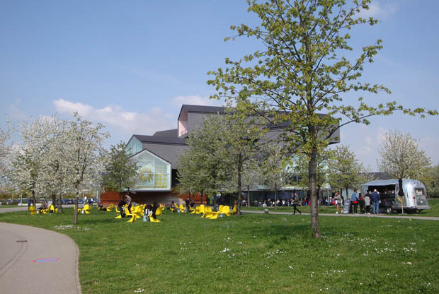 Weil, Vitra-Haus der Archit. Herzog & de Meuron