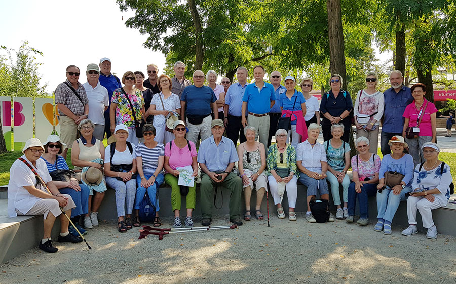 Gruppenfoto mit Frau Bleymeyer, Foto: N. Krauth