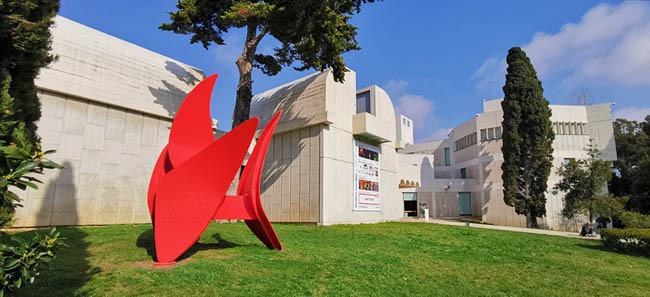 Miro und der Architekt Josep Lluís Sert planten das 1975 eröffnete Museum
