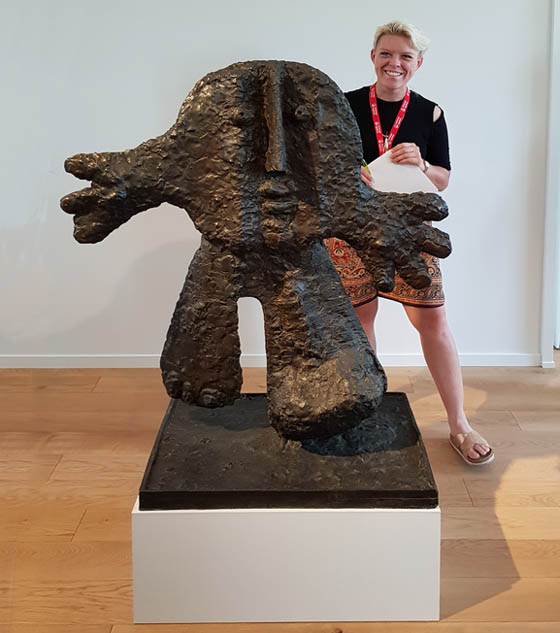 Pablo Picasso, Enfant (1960, Bronze) und Führerin Theresa Lawrenz