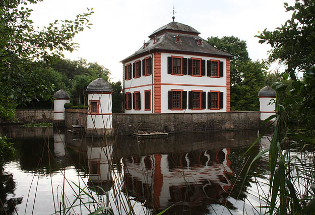 Seligenstadt, Kleines Wasserschloss