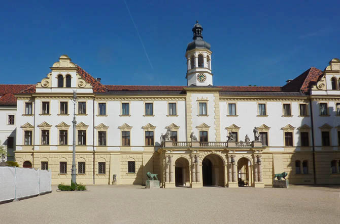 Regensburg, St. Emmeram, Schlosshof