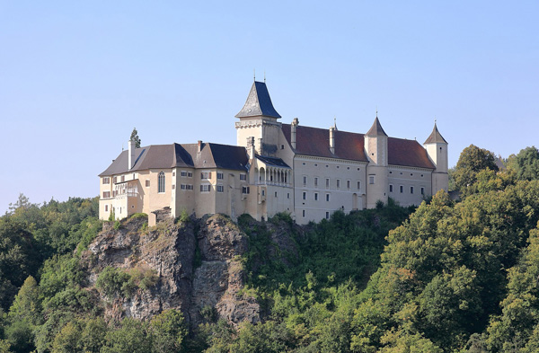Schloss Rosenburg © Bwag/Wikimedia [CC BY-SA 4.0 (https://creativecommons.org/licenses/by-sa/4.0)]