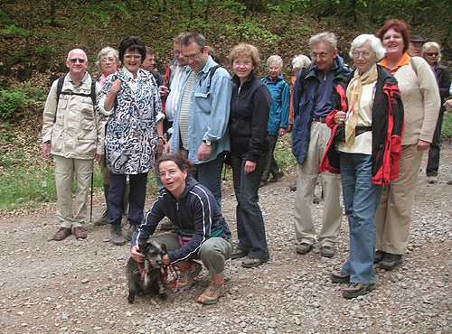 Gruppenbil mit Hund