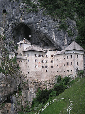 Burg von Predjama